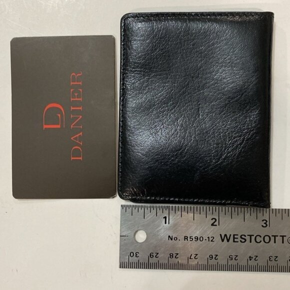 Danier Men's Black Leather Wallet - Picture 4 of 6